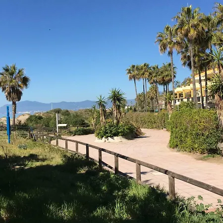Estudio Con Insuperables Vistas Al Mar: Aparcamiento Marbellac